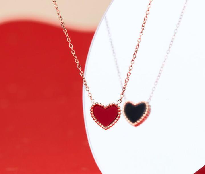 Luxury Handmade Alloy Necklace, Vintage Style, Unique Fashion Statement