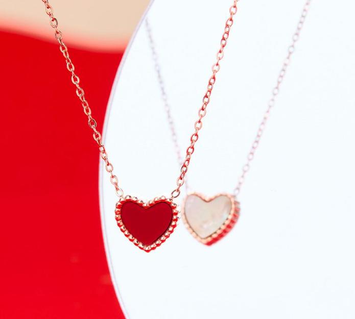 Luxury Handmade Alloy Necklace, Vintage Style, Unique Fashion Statement