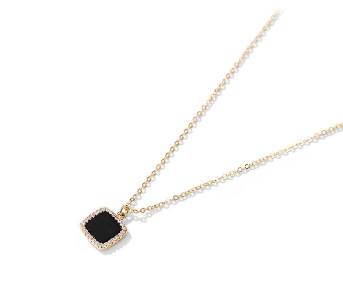 Luxury Handmade Alloy Necklace, Vintage Style, Unique Fashion Statement