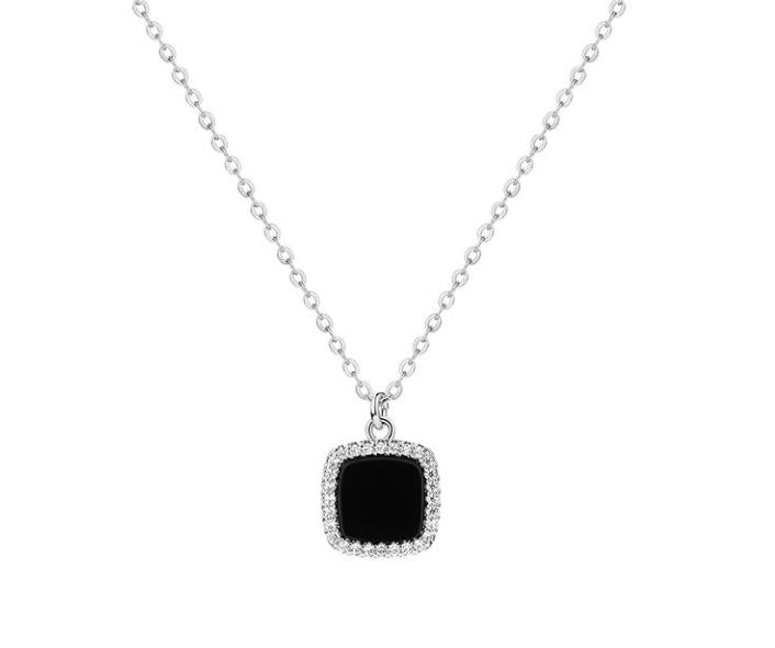 Luxury Handmade Alloy Necklace, Vintage Style, Unique Fashion Statement