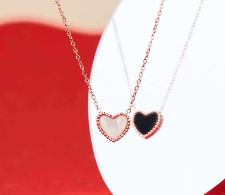 Luxury Handmade Alloy Necklace, Vintage Style, Unique Fashion Statement